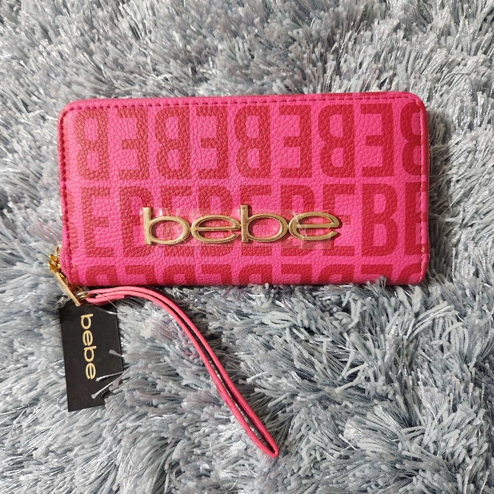 NWT Bebe Moana Barbiecore Pink Zip Around Wristlet